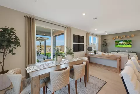 Dining - 17222 W Patrick Ln, Surprise, AZ 85387 photo 1 of 1