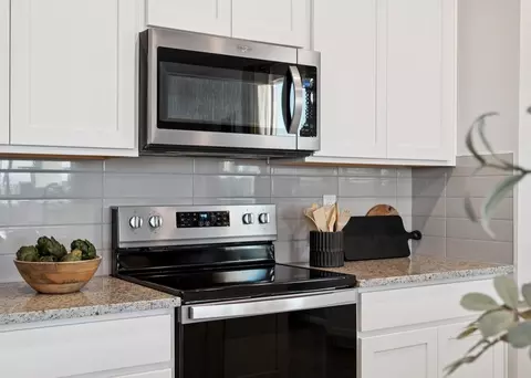 Kitchen - 17222 W Patrick Ln, Surprise, AZ 85387 photo 2 of 4