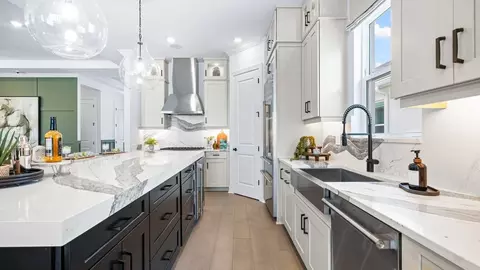 Kitchen - 10614 Eclipse St, Sarasota, FL 34241 photo 12 of 12
