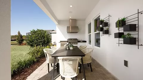 Exterior - 10614 Eclipse St, Sarasota, FL 34241 photo 5 of 52
