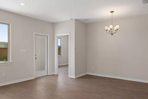 Living - 119 Cabin St, Laredo, TX 78046 photo 4 of 7