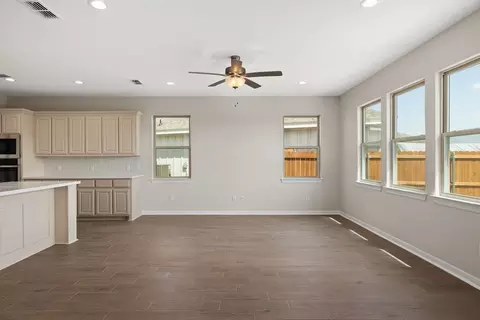 Living - 119 Cabin St, Laredo, TX 78046 photo 1 of 7