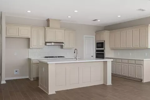 Kitchen - 119 Cabin St, Laredo, TX 78046 photo 1 of 7