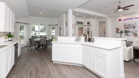 Entry Way - 203 Lazy Ln, Montgomery, TX 77356 photo 2 of 2