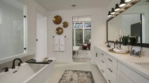 Bath - 324 Melody Rd, Lockhart, TX 78644 photo 1 of 6