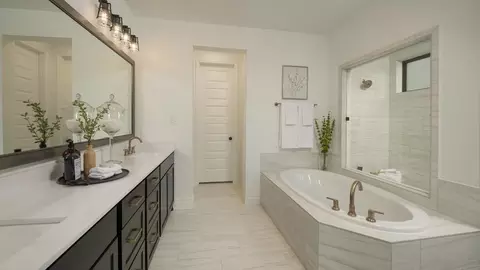 Bath - 324 Melody Rd, Lockhart, TX 78644 photo 4 of 6