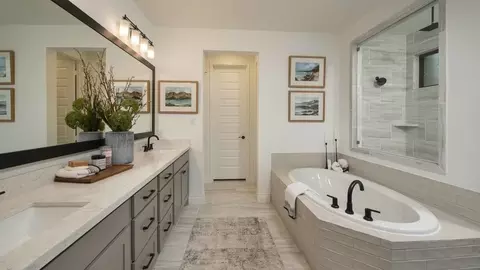 Bath - 324 Melody Rd, Lockhart, TX 78644 photo 3 of 6
