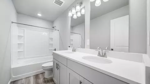 Bath - 22300 E 46th Ave, Aurora, CO 80019 photo 1 of 3
