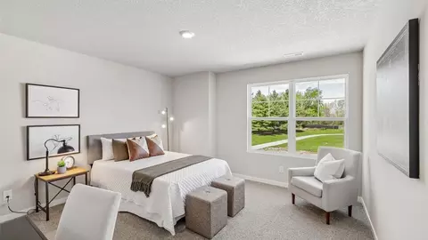Bedroom - 1025 Hemlock Ln, Waukee, IA 50263 photo 6 of 6