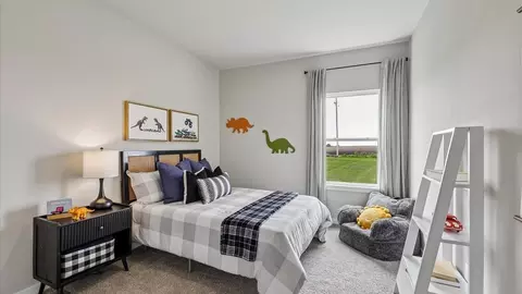 Bedroom - 1025 Hemlock Ln, Waukee, IA 50263 photo 3 of 6