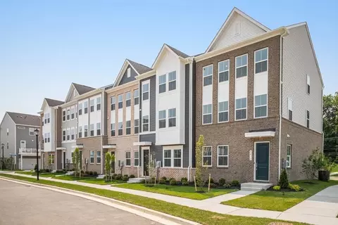 9631 Spiritual Ln, Marlboro, MD 20774