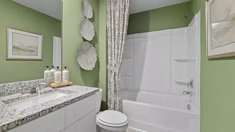 Bath - 903 Innisbrook Dr, Evans, GA 30809 photo 4 of 4