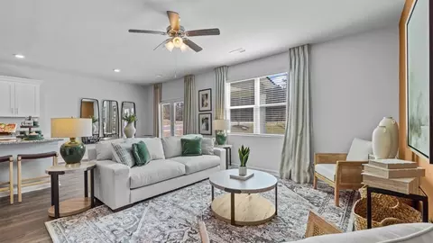 Living - 903 Innisbrook Dr, Evans, GA 30809 photo 1 of 3