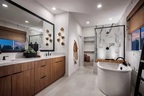 Bath - 851 Conductor Ct, Redlands, CA 92374 photo 5 of 5