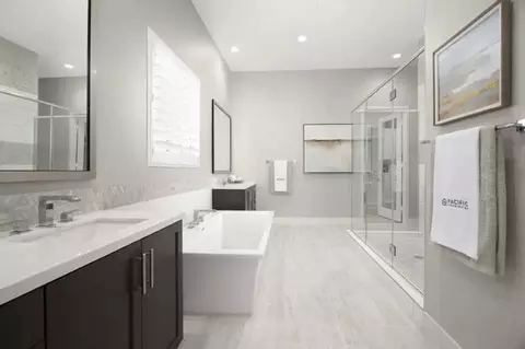 Bath - 6749 Lyric Ave, Lancaster, CA 93536 photo 4 of 5