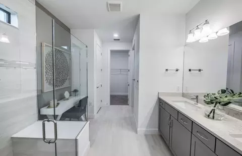 Bath - 3260 Hampton Blvd, Alva, FL 33920 photo 3 of 4