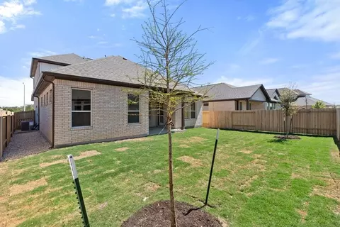 Exterior - 122 Alvin Dr, Buda, TX 78610 photo 9 of 10