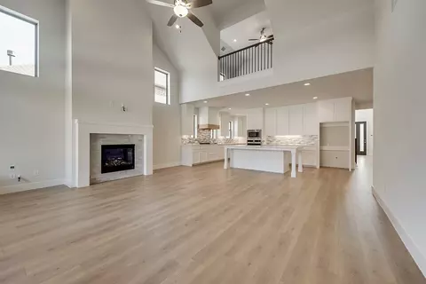 Living - 620 Donegal Dr, Celina, TX 75009 photo 2 of 7