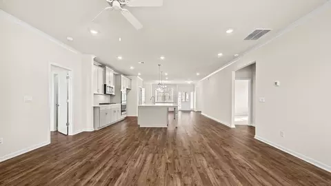 Living - 610 Edgar St, Hampton, GA 30228 photo 3 of 7
