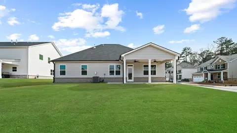 Exterior - 610 Edgar St, Hampton, GA 30228 photo 3 of 5