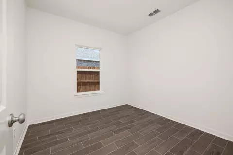 Bedroom - 5305 Moses Loop, Laredo, TX 78046 photo 2 of 8