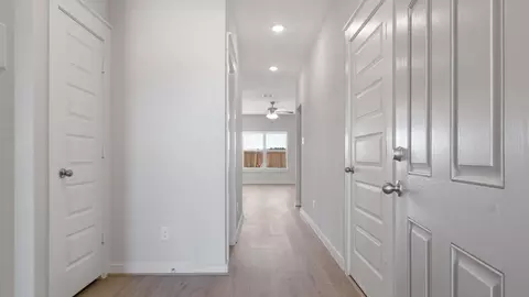 Entry Way - 10606 Flight Deck Ct, Conroe, TX 77303 photo 1 of 2