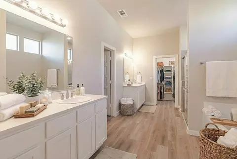 Entry Way - Undisclosed, Lubbock, TX 79416 photo 2 of 3