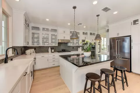 Kitchen - 1308 Bear Creek Dr, Rocklin, CA 95765 photo 3 of 16