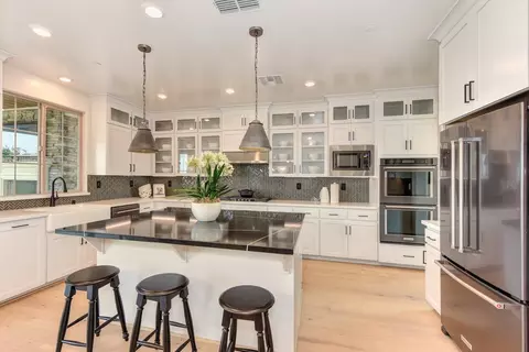Kitchen - 1308 Bear Creek Dr, Rocklin, CA 95765 photo 4 of 16