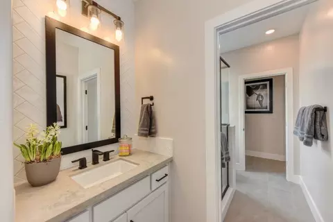 Bath - 1308 Bear Creek Dr, Rocklin, CA 95765 photo 5 of 15