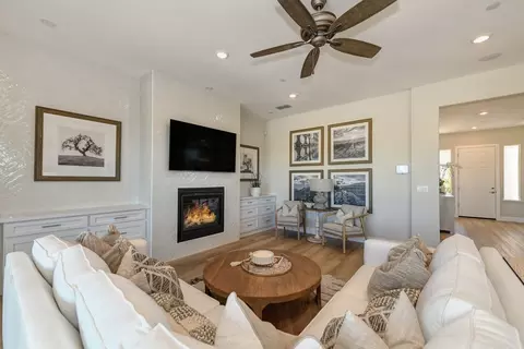 Living - 1308 Bear Creek Dr, Rocklin, CA 95765 photo 13 of 15