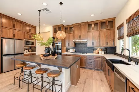 Kitchen - 1308 Bear Creek Dr, Rocklin, CA 95765 photo 7 of 16