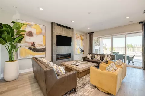 Living - 1308 Bear Creek Dr, Rocklin, CA 95765 photo 8 of 15