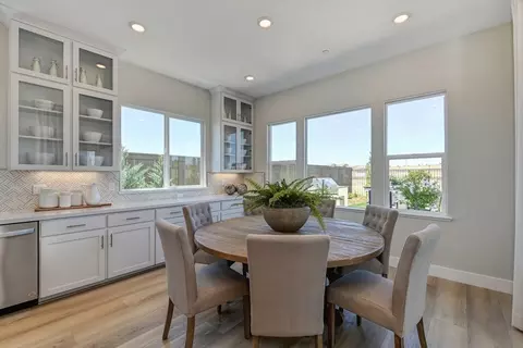 Dining - 1308 Bear Creek Dr, Rocklin, CA 95765 photo 16 of 17