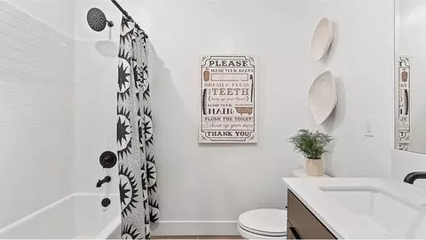 Bath - 3800 Wagon Way, Shafter, CA 93263 photo 3 of 5