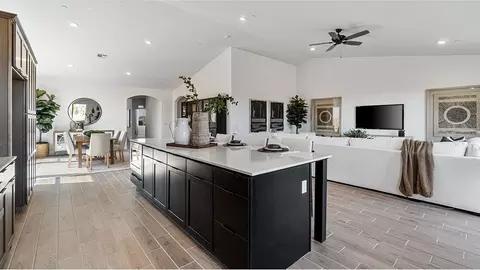 Entry Way - 3800 Wagon Way, Shafter, CA 93263 photo 1 of 4