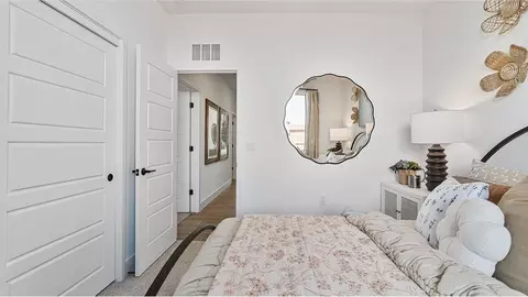 Bedroom - 3800 Wagon Way, Shafter, CA 93263 photo 8 of 8