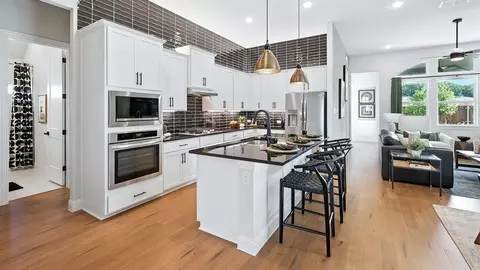 Kitchen - 200 N Eagle Point Rd, Van Alstyne, TX 75495 photo 1 of 2