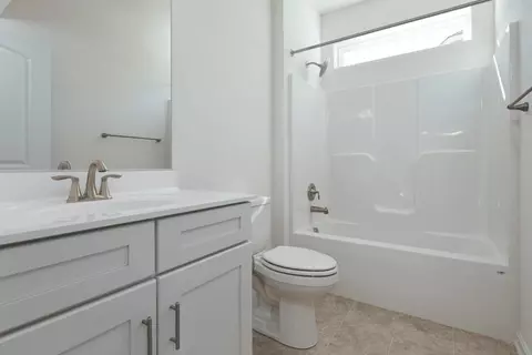 Bath - 201 Lantern Ln, Milton, DE 19968 photo 4 of 7