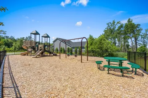 View/Area - 482 Myrtle Meadows Dr, Conway, SC 29526 photo 5 of 6