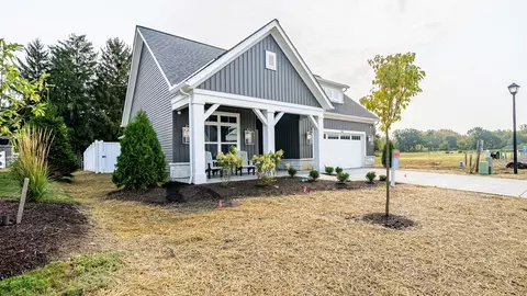 5302 Charlottes Way, Sheffield Village, OH 44035