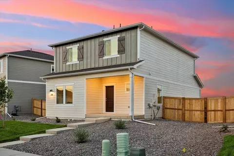 Exterior - 717 Tenderfoot Dr, Berthoud, CO 80513 photo 4 of 6
