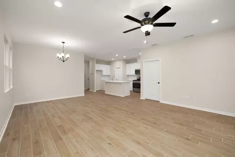 Living - 119 Cabin St, Laredo, TX 78046 photo 2 of 7