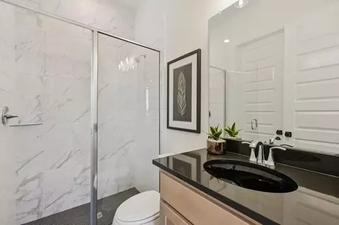 Bath - 2012 Grey Birch Pl, Aledo, TX 76008 photo 1 of 5