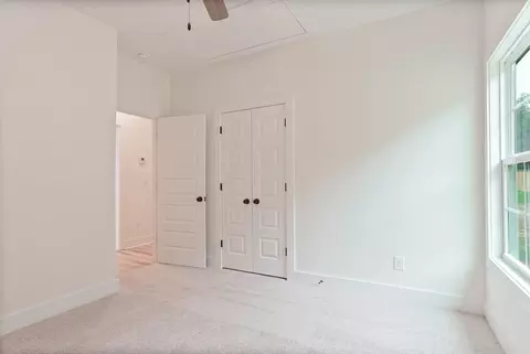 Bedroom - 1004 Crossing Ct E, Valley, AL 36854 photo 3 of 9