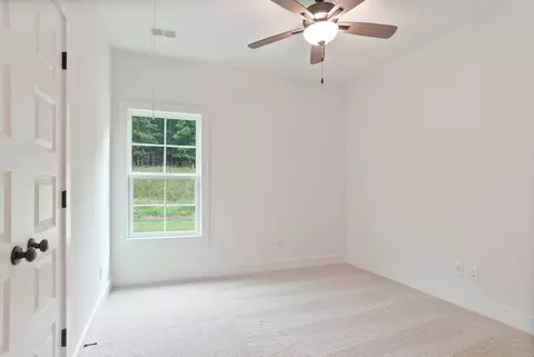 Bedroom - 1004 Crossing Ct E, Valley, AL 36854 photo 4 of 9