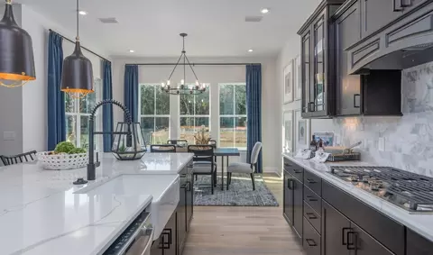 Kitchen - 10 Knotty Pine Dr, Bluffton, SC 29909 photo 5 of 5