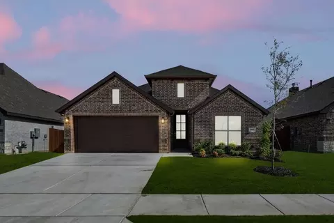 10809 Rothland St, Crowley, TX 76036