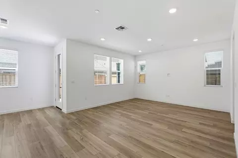 Living - 1013 Ginkgo Cir, Davis, CA 95618 photo 1 of 2