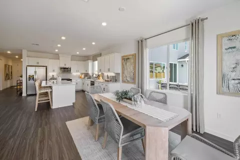 Dining - 379 Astilbe St, Discovery Bay, CA 94505 photo 2 of 3